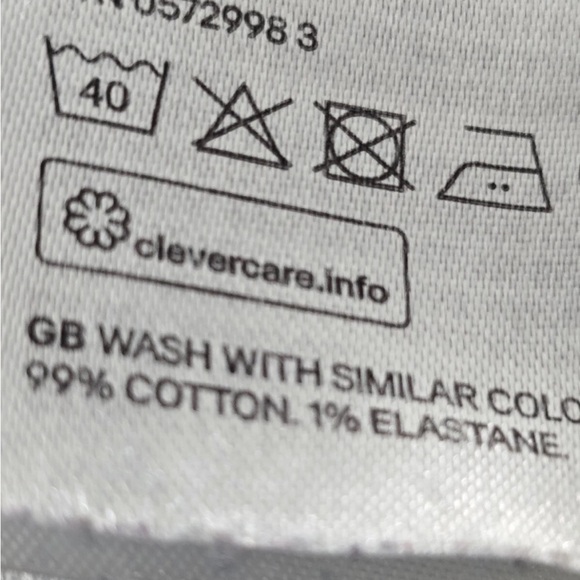 H&M Slouchy Jeans Womens Sz 6 Skinny  28x32 Light Washed Blue Mid Rise Curvy - Picture 8 of 9